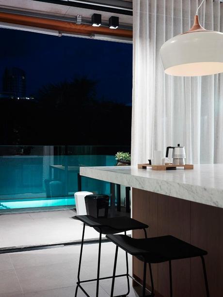 Cristal y lineas rectas - Deco