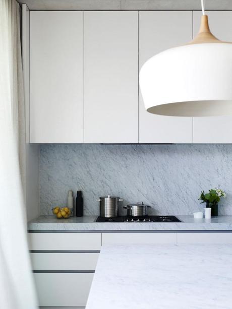 Cristal y lineas rectas - Deco