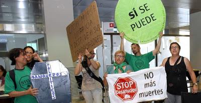 La “euforia” del PP frente a las cifras del paro, el premio a la PAH del Parlamento Europeo y las protestas turcas y su humor.