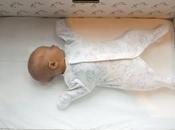 bebés Finlandia duermen cajas cartón