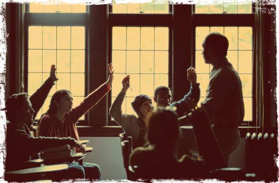 Conflicto de último año: ¿Tutear o no tutear al profesor?