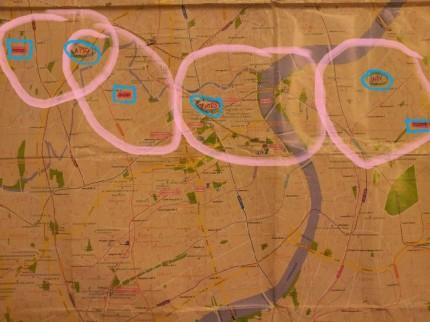 los circulos rosas representan los distritos por los que más nos movemos de Shnaghai: de dcha. a izqda. putuo y Jin´an (vivimos justo en medio de ambos) el Centro y Pudong