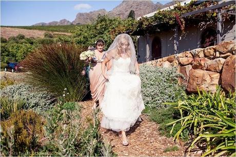 UNA BODA REAL ENTRE VIÑEDOS Y BODEGONES