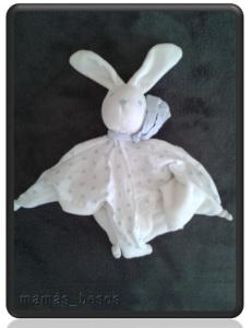 doudou conejito blanco