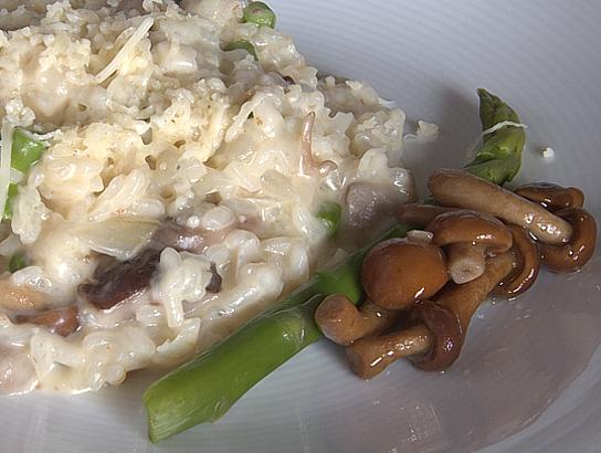 Risotto de setas y espárragos