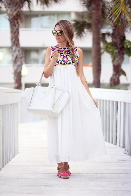 Mónica Sors White dress look