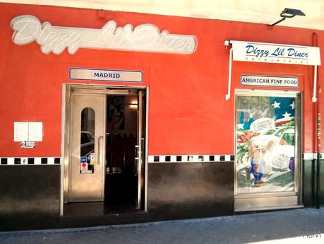 DIZZY LIL BURGER: hamburguesas comiqueras con la tinta mojada. DIZZY LIL BURGER: hamburguesas comiqueras con la tinta mojada.