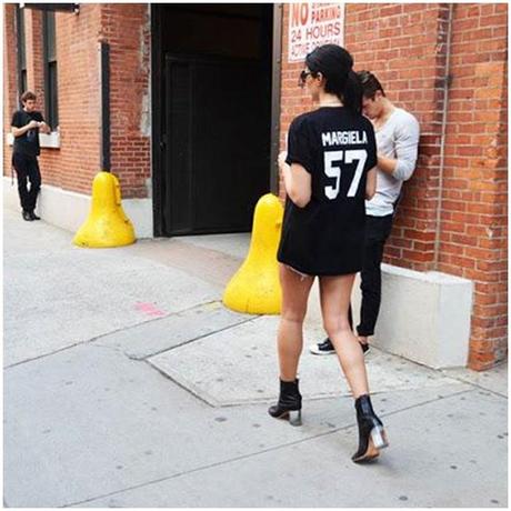  photo tshirt_streetstyle_estanochesoyunaprincesa_08_zpsb7cae9bd.jpg