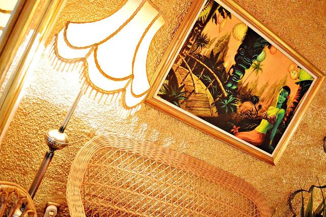 EL FABULOSO COCONUT BAR: EL BAR HAWAIANO DE SILVIA SUPERSTAR.