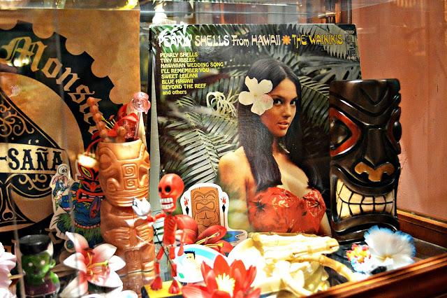 EL FABULOSO COCONUT BAR: EL BAR HAWAIANO DE SILVIA SUPERSTAR.