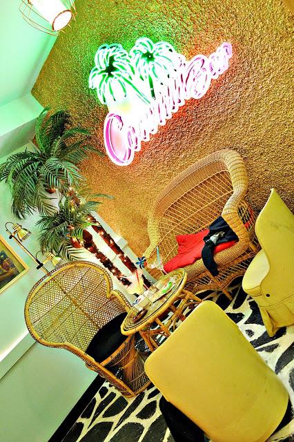 EL FABULOSO COCONUT BAR: EL BAR HAWAIANO DE SILVIA SUPERSTAR.