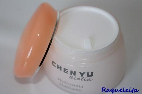 Piel perfecta y sin brillos con Chen Yu