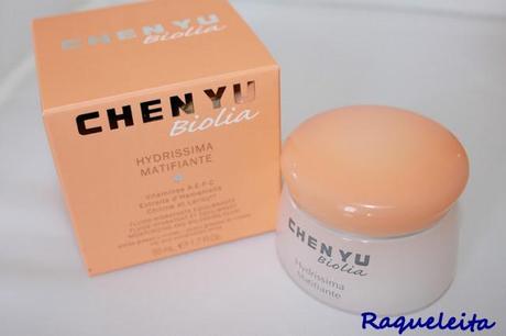 Piel perfecta y sin brillos con Chen Yu