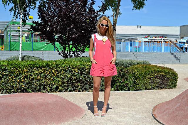 CORAL EVERYWHEREBuenos días!!! Como veis vengo muy coral ...