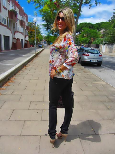 Un look con colores veraniego y consejos para tener un culo de escándalo