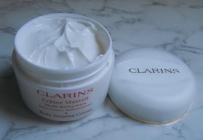 Un look con colores veraniego y consejos para tener un culo de escándalo