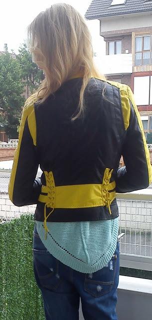 CASUAL GREEN AND YELLOW