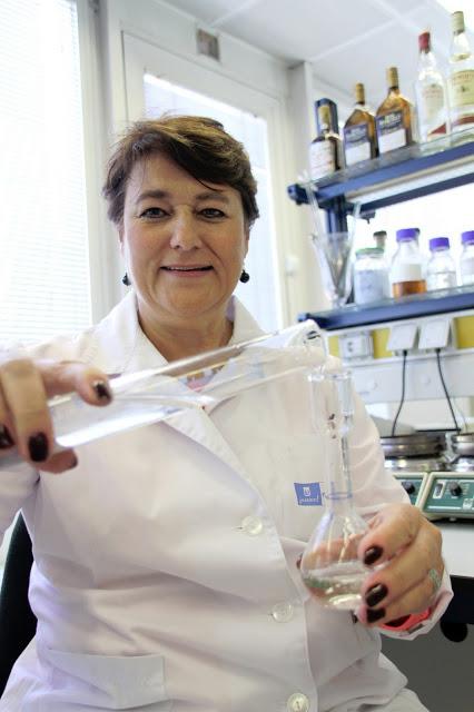 Pilar Jiménez, Química en el laboratorio municipal de Madrid