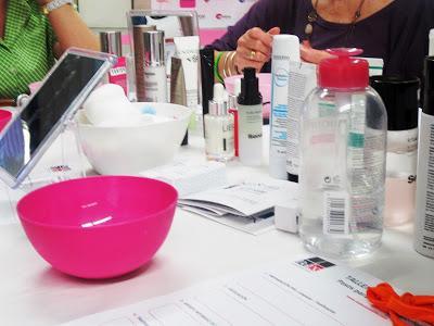 STREET STYLE WITH VALENCIA TRENDY