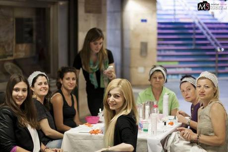 STREET STYLE WITH VALENCIA TRENDY