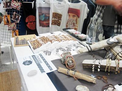 STREET STYLE WITH VALENCIA TRENDY