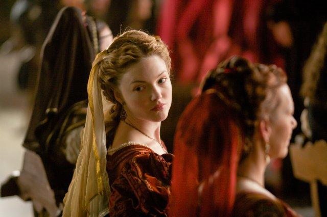 Holliday Grainger estará en Cenicienta