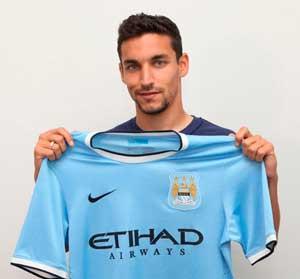 jesus-navas-manchester-city