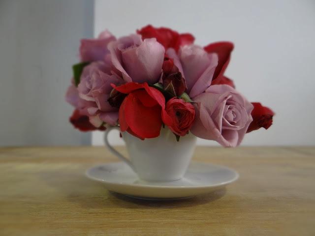 'Taller de flores comestibles' gracias a Von Strüdel