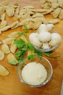 CAPPELLETTI BOLOÑESA SOBRE PIPERRADA