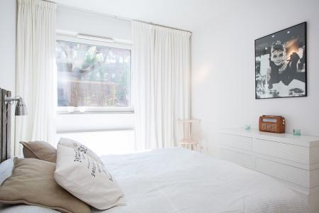 piso de estilo nórdico Decorar con palets   cabecero cama mesa de centro y escritorio decoración vivienda vacacional decoración reciclaje palets decoración escandinava en blanco decoración en blanco decoración diseño de interiores blanco decoración contrastes blanco madera blog decoración nórdica 