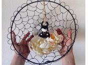 muñeca broche collar vestida escarabajo: Mageritdoll