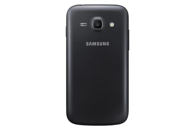 Samsung Galaxy Ace 3 Trasera