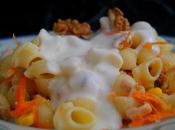 Ensalada caracolas salsa bechamel queso