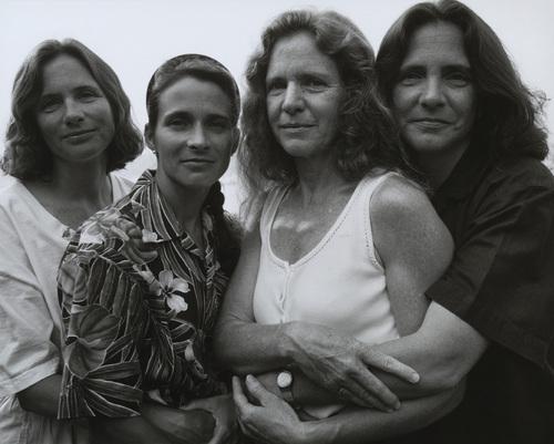 Cuatro hermanas se fotografían durante 36 años