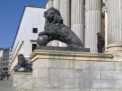 CRÓNICA en acciónPor Azulenca Greenpeace estuvo a punto d...