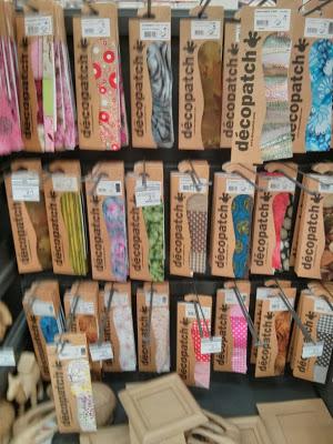 Expositor cupcake con Decopatch