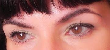 Look Sci-Chedelic con maquillaje Deborah