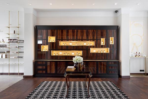 DELBÔVE: TIENDA COSMÉTICOS / DELBÔVE: COSMETICS STORE