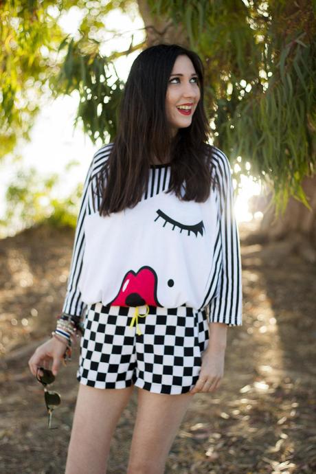 Kiss On Black And White Kiss On Black And White