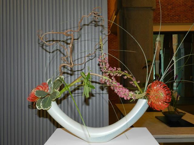 EXPOSICIÓN DE IKEBANA. Escuela de Ikenobo de Madrid