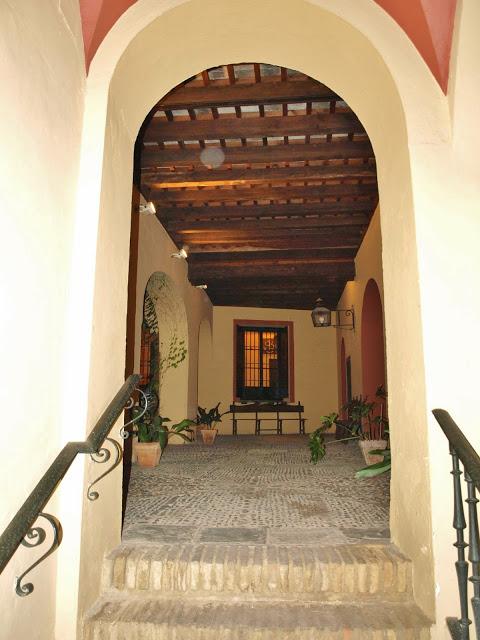 La Casa de los Pinelo (2): el Apeadero.