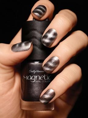 Ideas Para Decorar Tus Uñas: Magnetic Nail