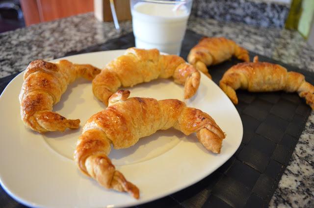 Croissants de hojaldre con chocolate