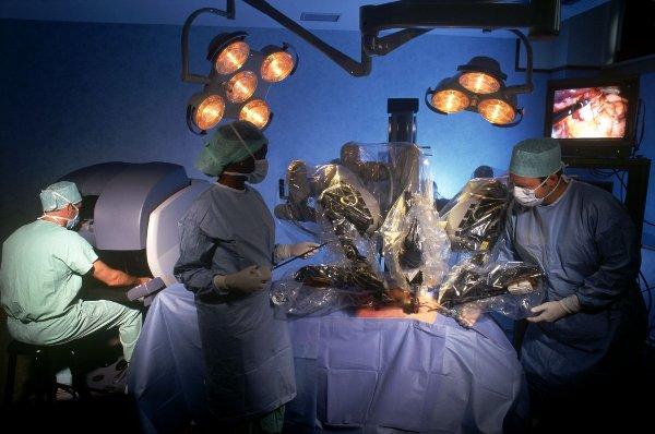Avanza la Cirugía Rebotica en Venezuela