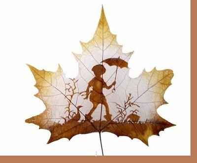 Tallando hojas naturales.