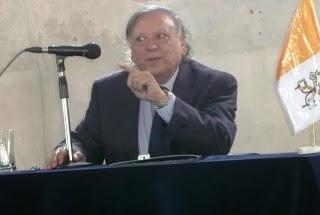 Eduardo Cavieres F. analiza la descristianización y laicización como dos conceptos en una misma historia