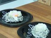 Huevo poché sobre nido gulas ajillo Cocina para Cap.