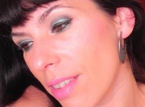 Look con la Astonishing emerald