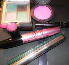 Look con la Astonishing emerald