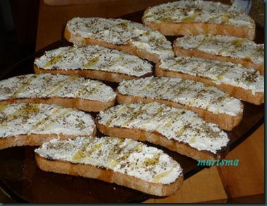 tostas de requeson con oregano copia